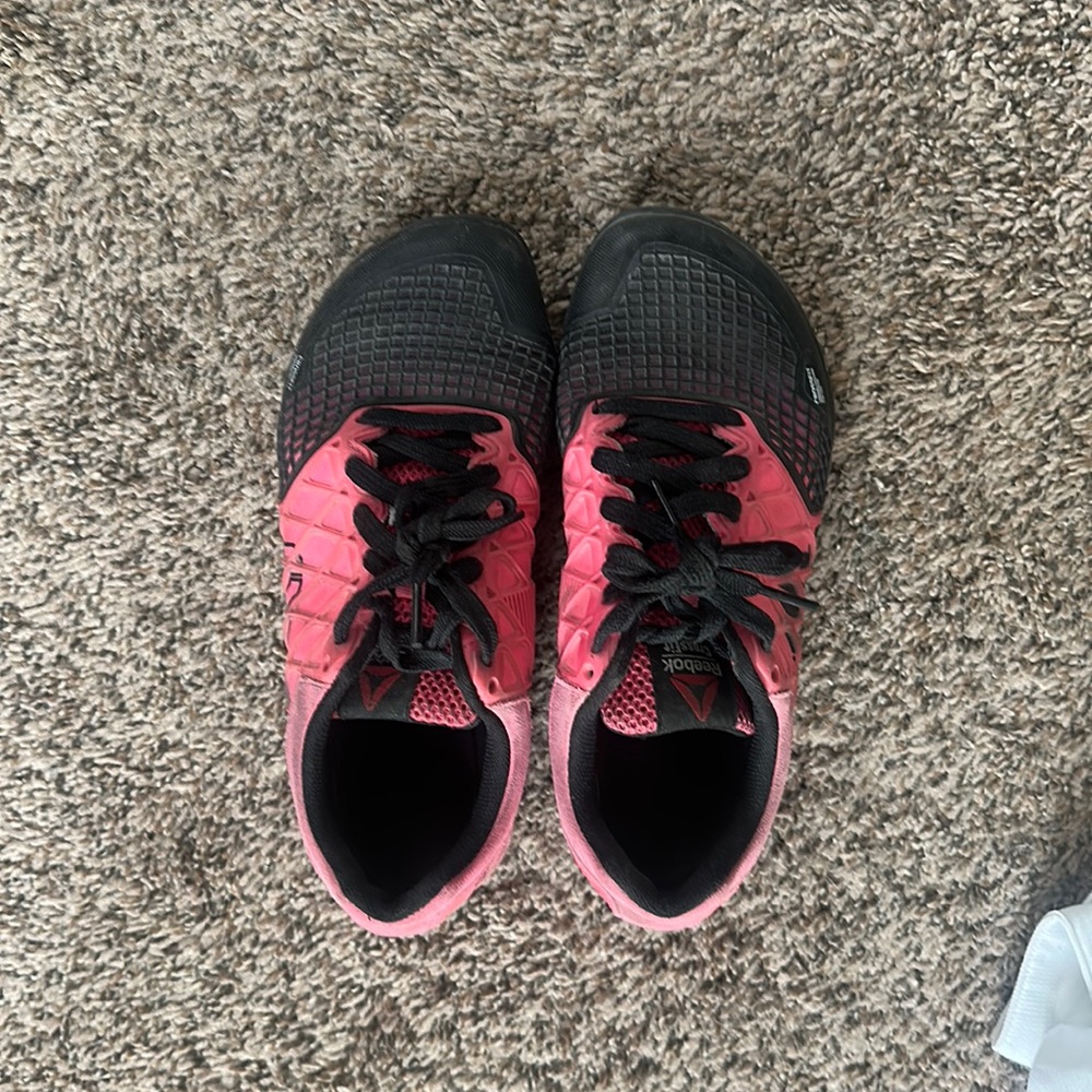 Pink and black nano size 6 1/2
